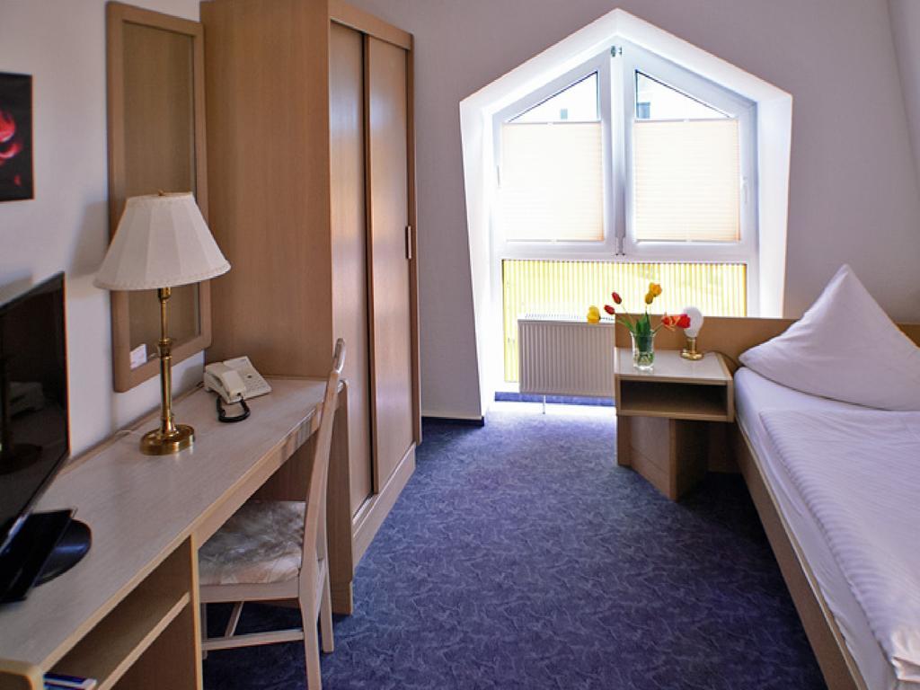 Hotel Fuerstenberg Eisenhüttenstadt Pokoj fotografie
